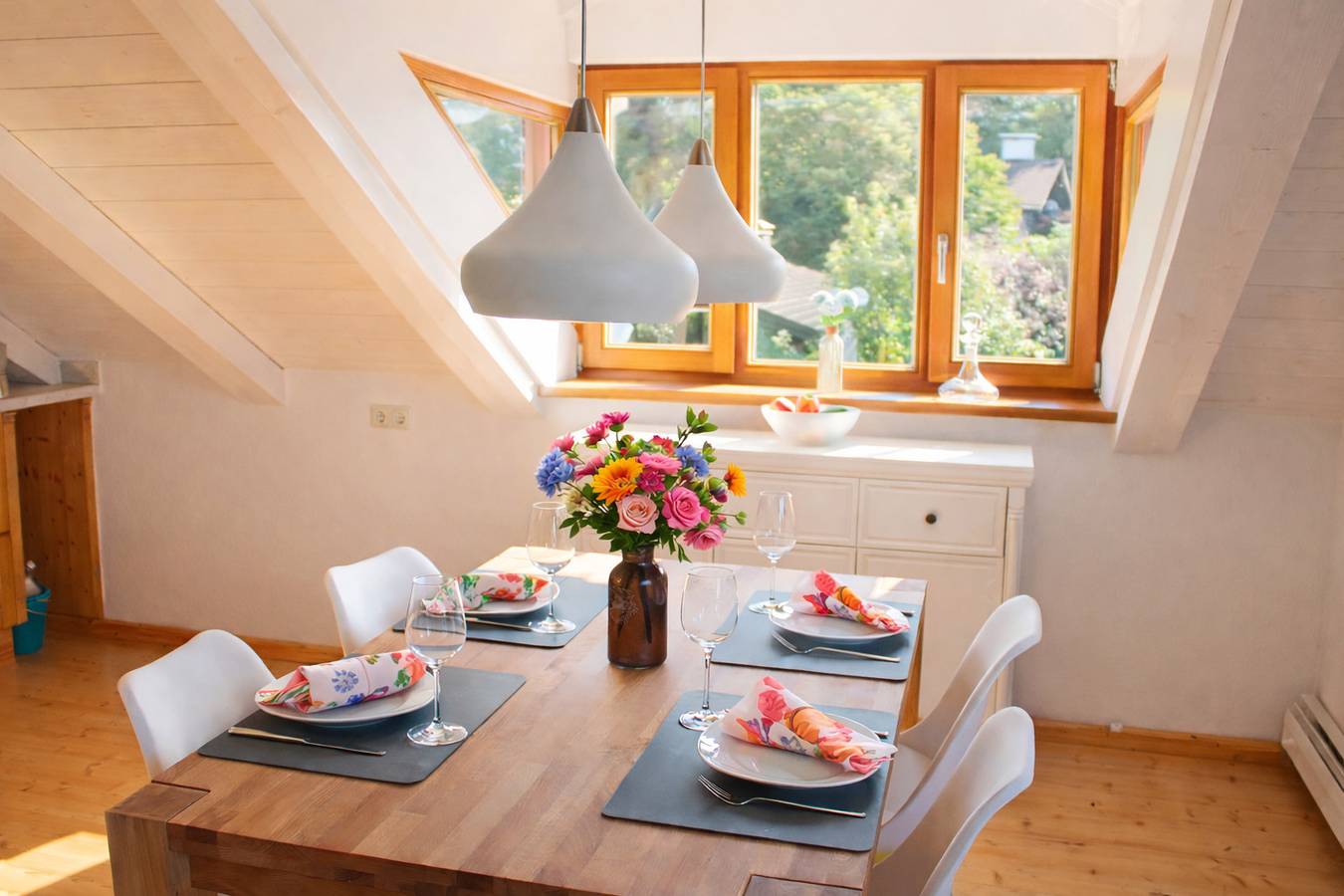 Ganze Ferienwohnung, Chiemseerefugium - Ferienwohnung Park - Ferienwohnung Park für 1-4 Personen (60qm, Dg) in Bernau am Chiemsee, Chiemsee