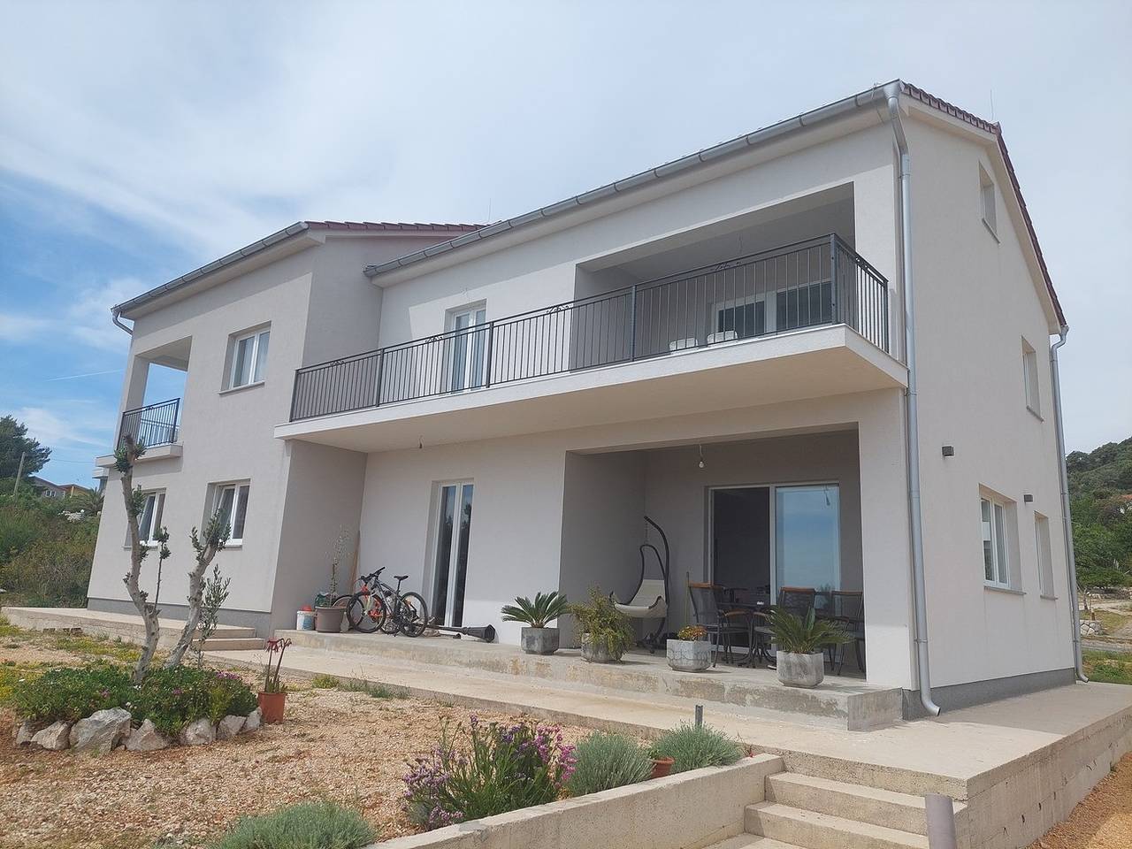 Ganze Wohnung, 1-Zimmer-Ferienwohnung mit Terrasse und Meerblick Barbat, Rab A-22863-a in Barbat na Rabu, Rab