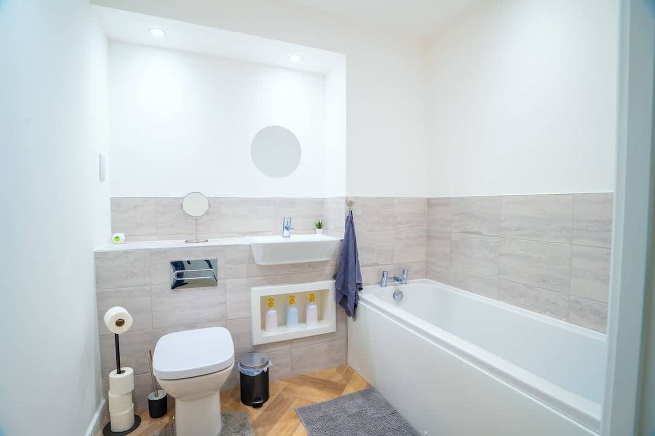 Ganze Wohnung, 2 Bed Stylish Stay - By Holiday homes in Gateshead