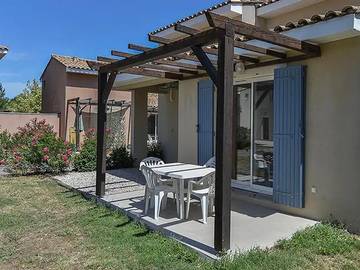 Camping voor 4 Personen in Saint-Saturnin-lès-Avignon, Provence, Afbeelding 1