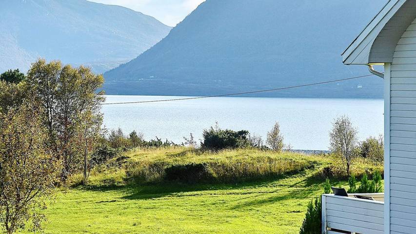 Ferienhaus für 11 Personen, mit Garten und Whirlpool, mit Haustier in Midsund - 3