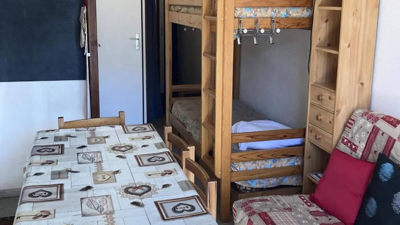 Apartamento vacacional entero, Ferienwohnung für 5 Personen (26 m²) in Super Lioran in Le Lioran, Laveissière