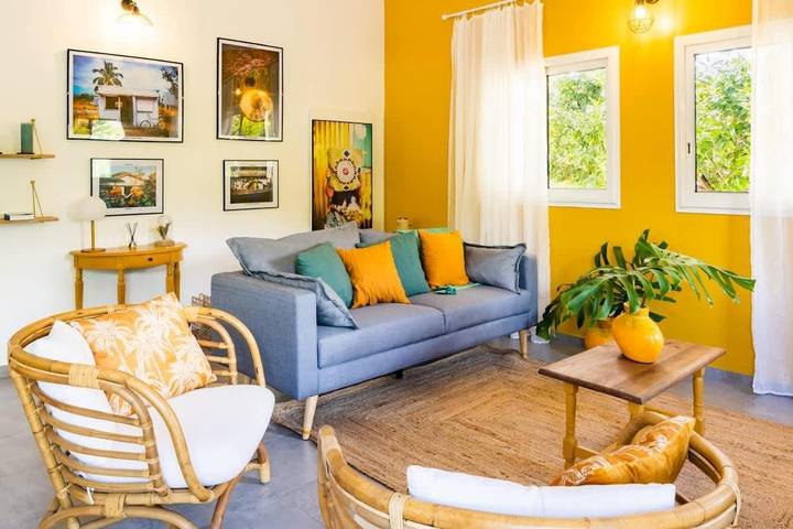 Gîte pour 6 personnes, avec terrasse et jardin dans Plage de la Saline - 2