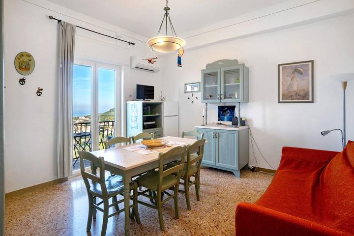 Appartement entier, Appartement 'Sguardo Sul Golfo' avec vue sur mer, Wi-Fi et climatisation in Massa Lubrense, Province de Naples