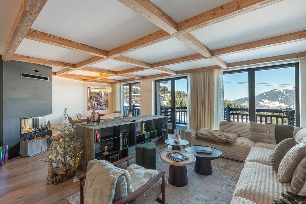 Entire apartment, Luxury Ski-In/Ski-Out Apartment with Spa and Pool in Courchevel 1850 in Courchevel 1850, Saint-Bon-Tarentaise