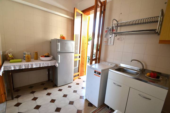 Appartamento intero, Appartamento 'Ll82 Casa Vacanza Per 5 Pax Teoma' con Aria Condizionata in San Foca, Melendugno