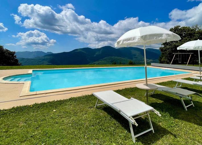 Casa vacanza per 5 persone, con Terrazza e Giardino nonché Piscina e Panorama a San Marcello Pistoiese