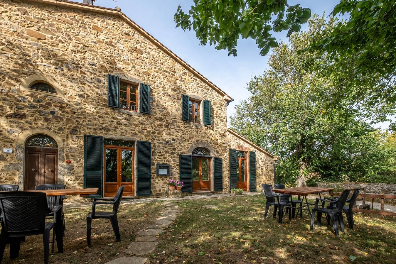 Agriturismo "Ginestra" con piscina condivisa, giardino privato e Wi-Fi in Arcidosso, Provincia di Grosseto