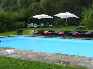 Gîte pour 5 personnes, avec jardin ainsi que piscine et terrasse à Massat