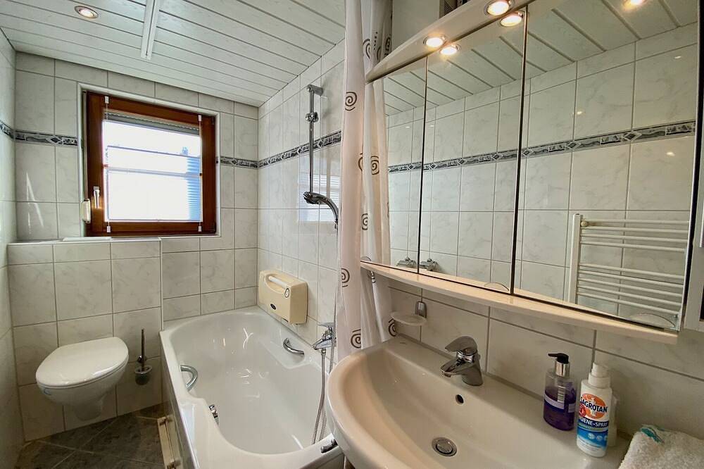 Ganze Wohnung, Ferienwohnung Blumenoase - Gemütliche Wohnung zwischen Allgäu und Bodensee in Sigmarszell, Bayerisch Schwaben