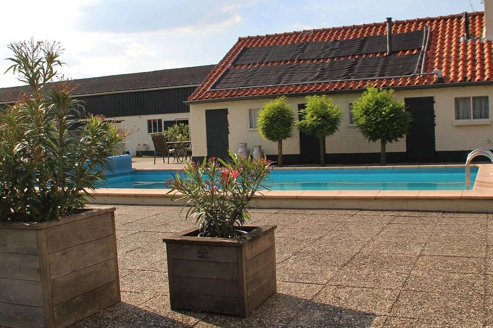Vakantiehuis in Oisterwijk met Zwembad in Oisterwijk, Noord-Brabant
