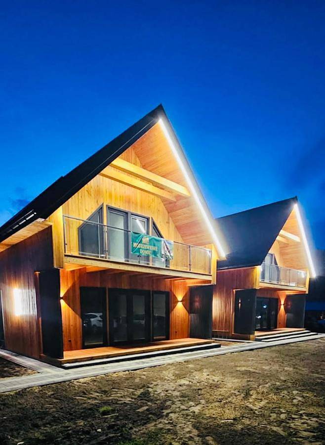 Dom dla 8 osób, z Balkon i Taras oraz Ogród i Widok na jezioro w Krasnobród