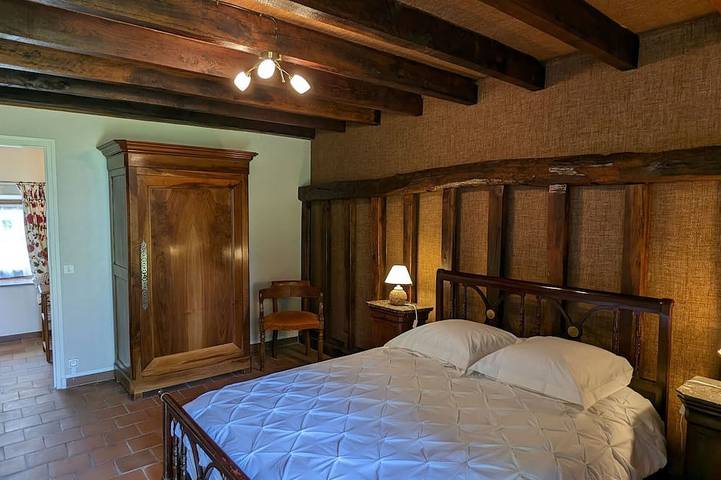 Gîte pour 6 personnes, avec jardin à Neuvy-Saint-Sépulchre - 3