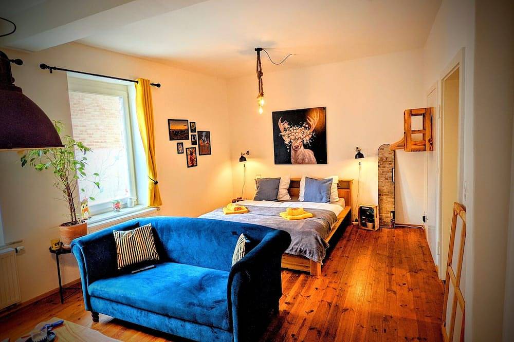 Entire apartment, Romantic vintage Uhlpartment - in the heart of Uelzen | Wlan - Kitchen - Netflix in Uelzen, Landkreis Uelzen