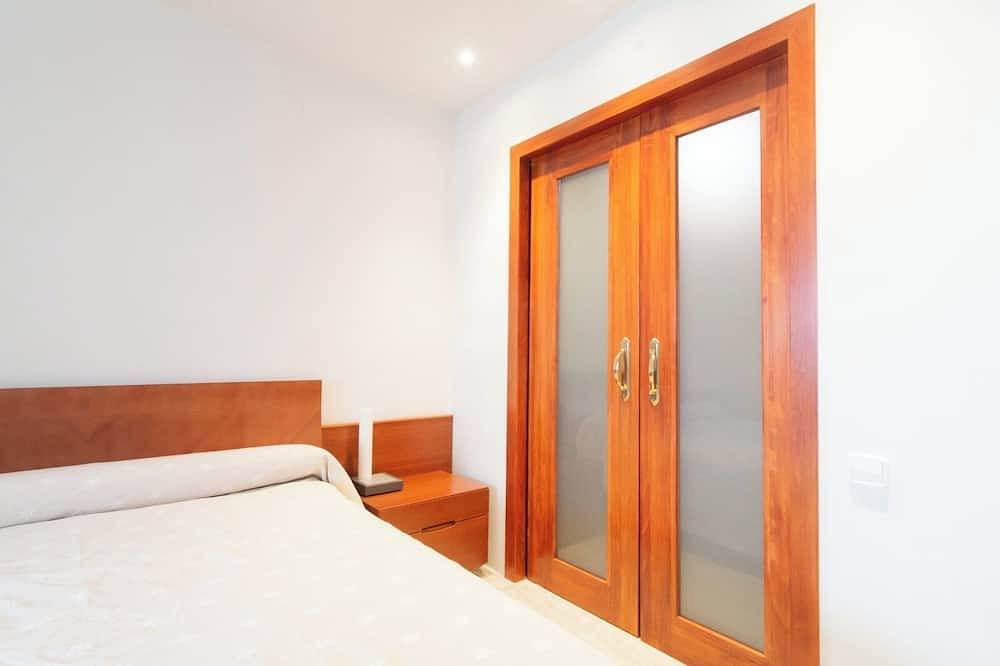 Apartamento entero, Espectacular sobreatico, con wifi, bien comunicado. in San Adrián del Besós, Barcelonés