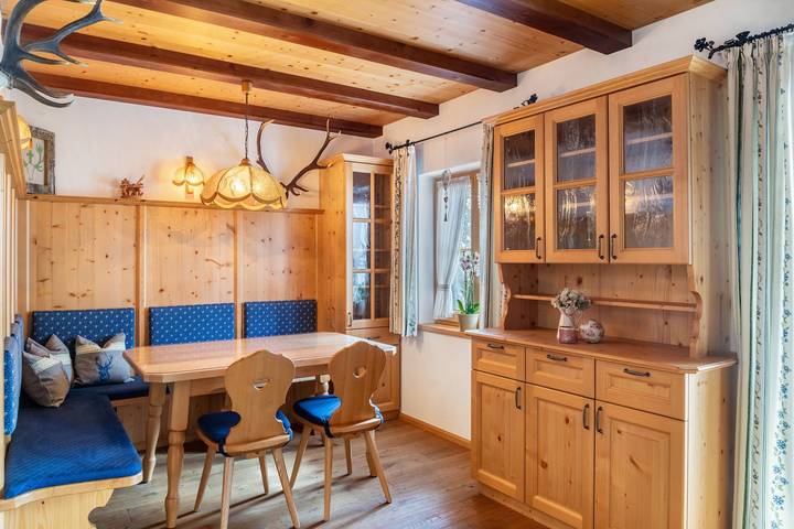 Ferienhaus für 7 Personen, mit Garten und Whirlpool, mit Haustier im Mittenwald - 4