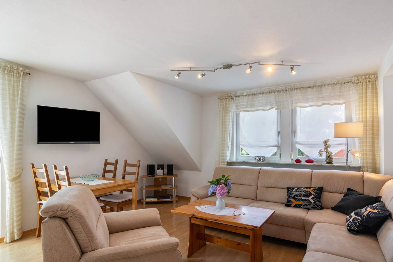 Ganze Wohnung, Ferienwohnung Koch bis 100m² mit Balkon in Bad Grund in Badenhausen, Bad Grund