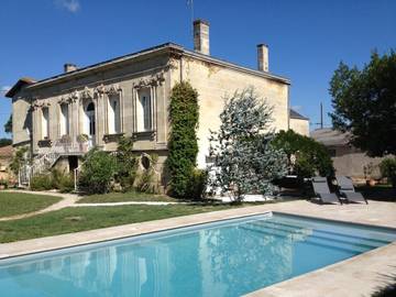 Gîte pour 2 personnes, avec piscine et jardin à Saint-Loubès