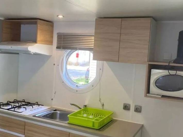 Mobil home pour 4 personnes, avec terrasse et piscine à Mialet - 3