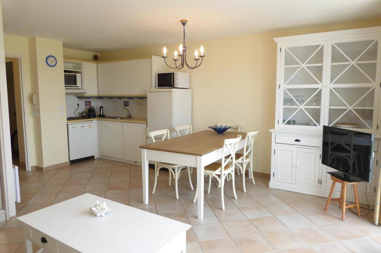 Ref 056 Maison T3 pour quatre personnes avec terrasse vue port Crouesty Arzon in Kerjouanno, Arzon
