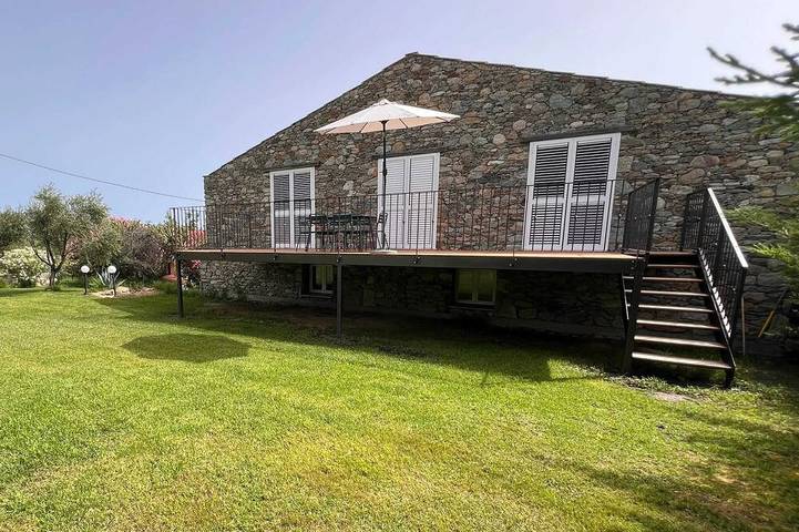 Maison de vacances pour 10 personnes, avec jacuzzi et jardin, animaux acceptés