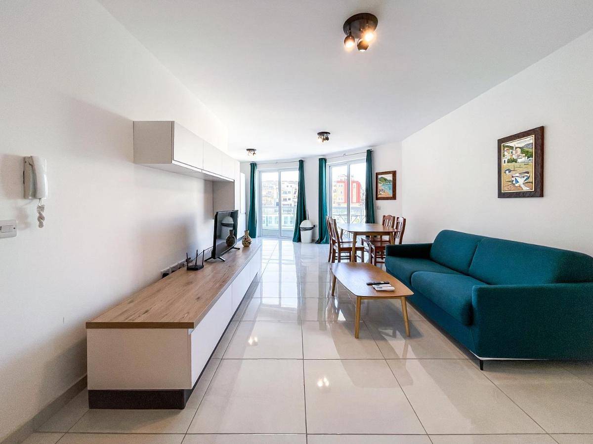 Msida Central Suites - Emmnic Court in Msida, Île de Malte
