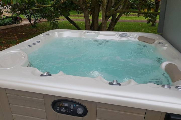 Location de vacances pour 6 personnes, avec Balcon ainsi que Jacuzzi et Jardin à Fuilla