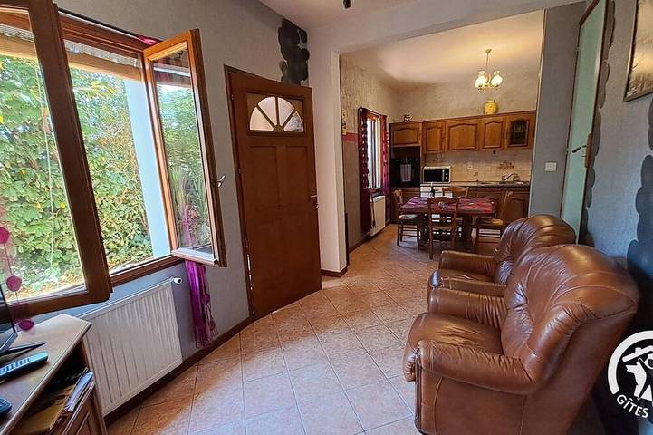 Gîte pour 4 personnes, avec jardin à Montredon-Labessonnié - 3