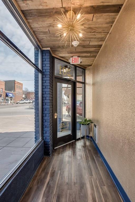 Morning Coffee | Steps to Dining | Riverside Charm in Pierce County (WI)