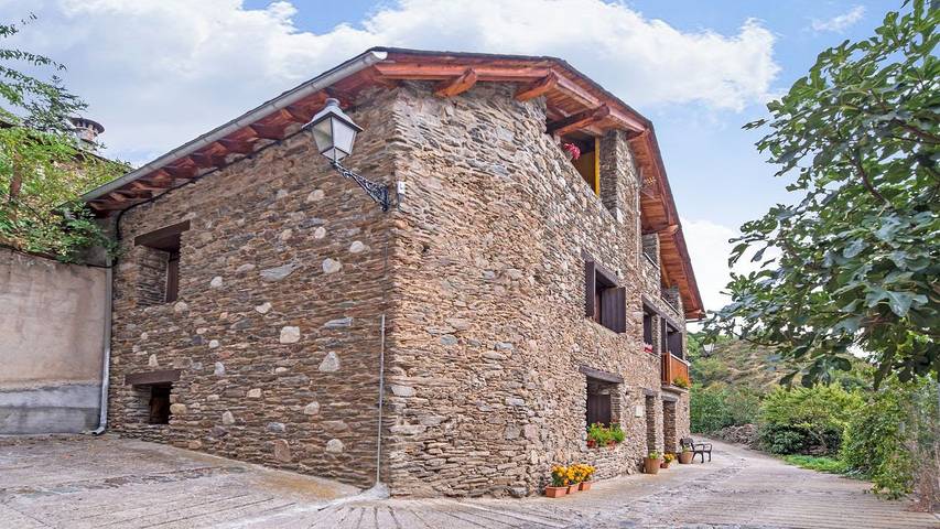 Gîte pour 4 personnes, animaux acceptés dans Isavarre