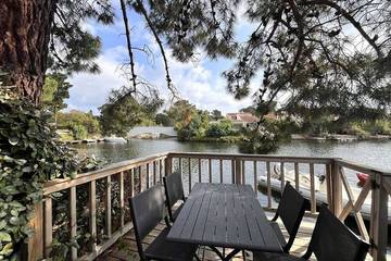 Location de vacances pour 8 personnes, avec balcon dans Plage de Saint Cyprien (Lecci)