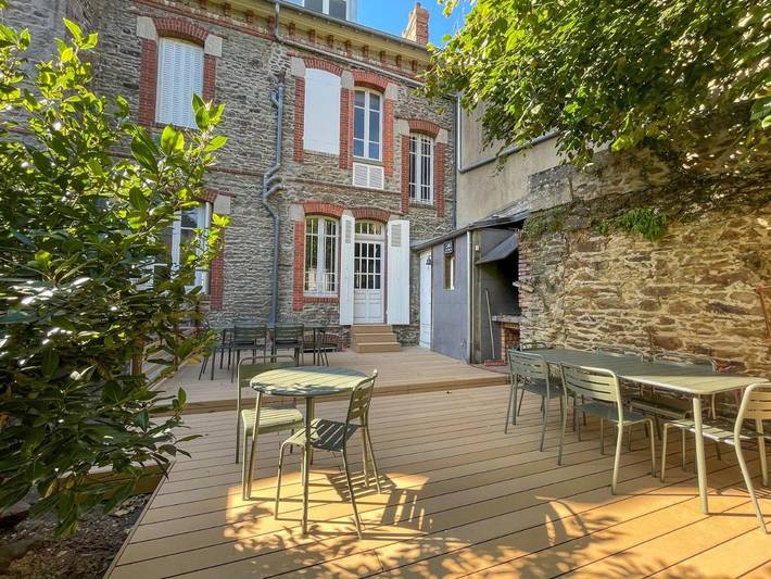 Maison d’hôte pour 12 personnes, avec jardin et terrasse