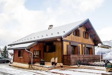 Maison de campagne pour 10 personnes, avec jardin et balcon à Montricher-Albanne