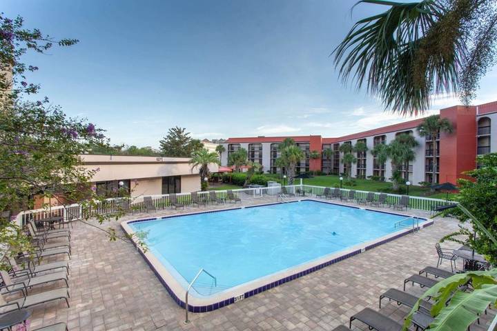 Hotel für 2 Personen, mit Pool - 1