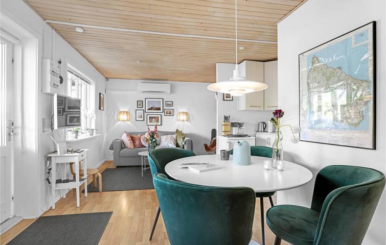 Ganze Ferienwohnung, Ferienwohnung für 4 Personen mit Terrasse in Tejn, Allinge
