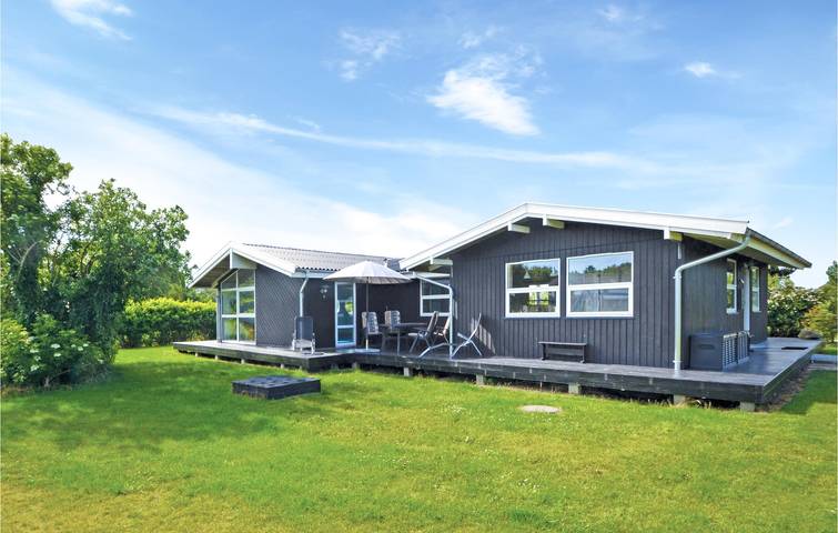 Ferienhaus für 6 Personen, mit Terrasse und Sauna in Bønnerup Strand