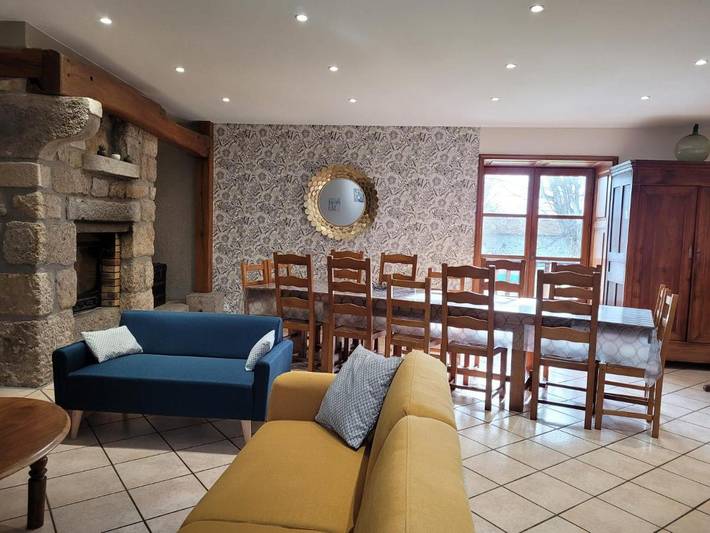 Location de vacances pour 14 personnes, avec vue ainsi que jardin et terrasse, animaux acceptés dans Passerelle himalayenne des gorges du Lignon - 2