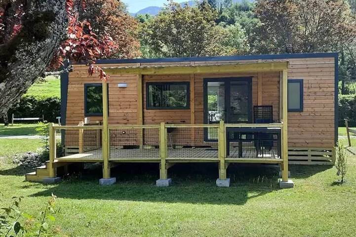 Mobil home pour 6 personnes à Chézery-Forens