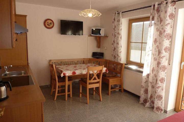 Ferienwohnung für 4 Personen, mit Balkon und Garten sowie Sauna in Wegscheid