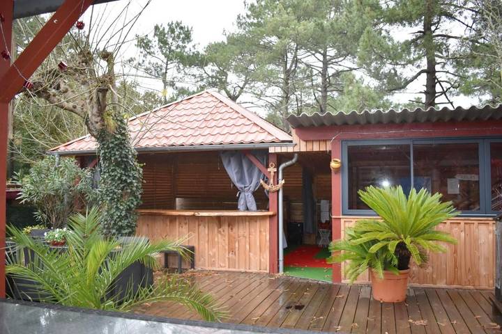 Location de vacances pour 2 personnes, avec jacuzzi ainsi que jardin et sauna, adapté aux familles dans Lac de Lacanau - 4