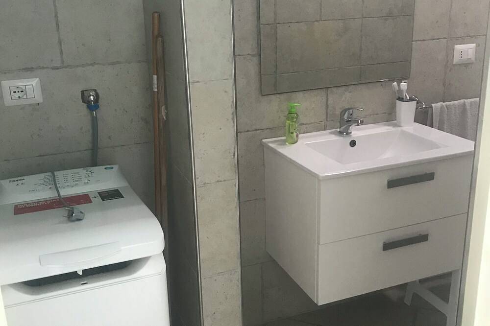 Entire apartment, Relaxation in Lido Marini: Terrace and air conditioning in Lido Marini, Gulf of Taranto
