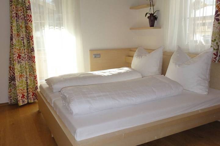 Chalet für 10 Personen, mit Garten, mit Haustier in Tux - 4