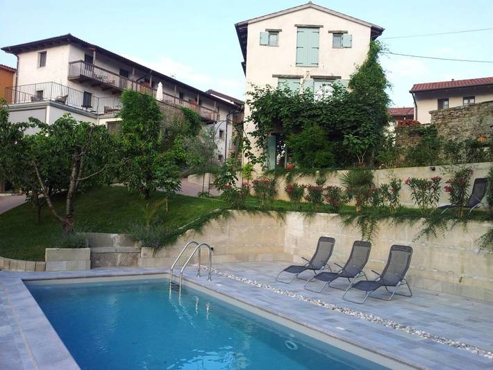 BnB für 4 Personen, mit Pool und Garten sowie Ausblick in Slowenien