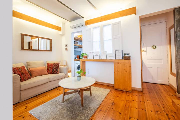 Ganze Wohnung, Ferienwohnung für 2 Personen mit Terrasse in Barcelona Zentrum, Barcelona