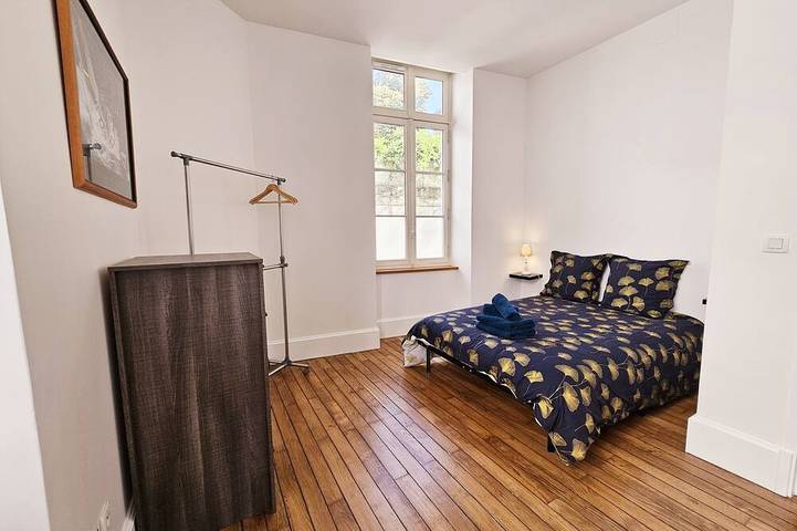 Ganze Wohnung, Apartment-Apartment-Ensuite mit Bad in Angoulême, Charente