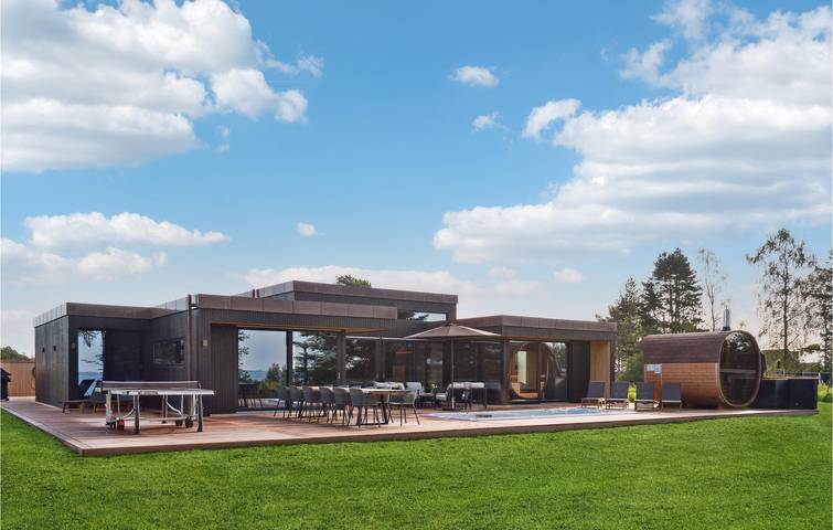 Ferienhaus für 12 Personen, mit Pool und Terrasse sowie Garten in Egsmark Strand - 4