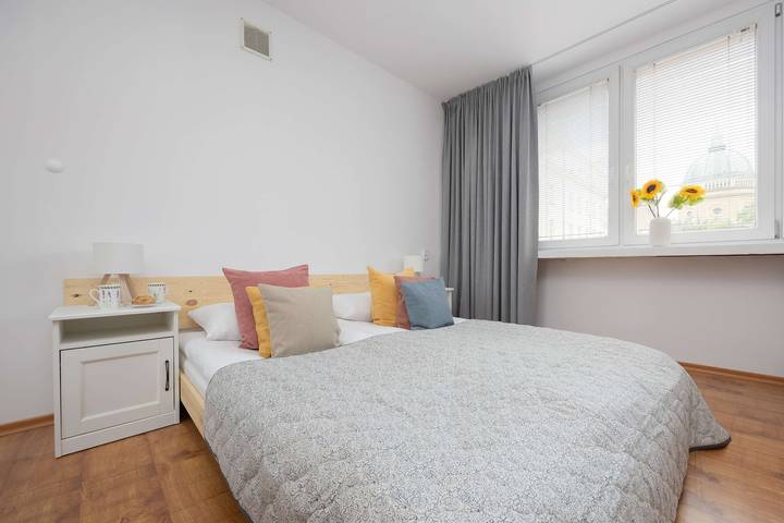 Vacation rental for 2 people, kid friendly in Warsaw