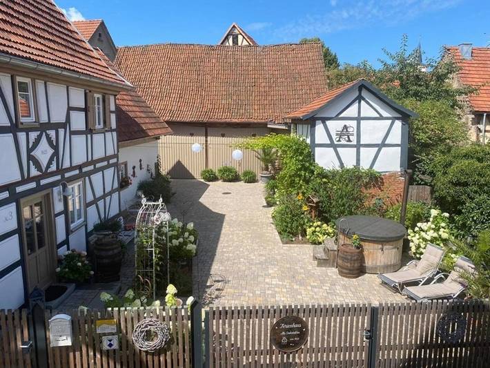 Ferienhaus für 4 Personen, mit Whirlpool und Garten sowie Sauna und Terrasse an der Rhön