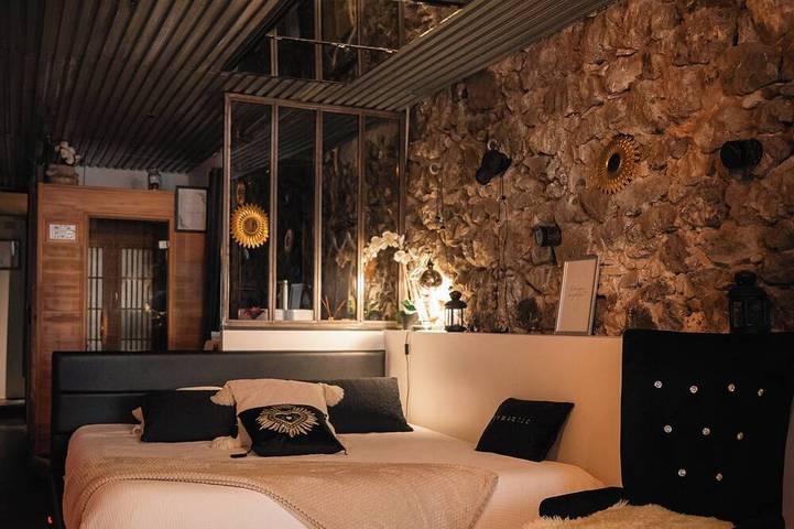 Vacation rental for 2 people, with Hot tub and Sauna in Grenoble