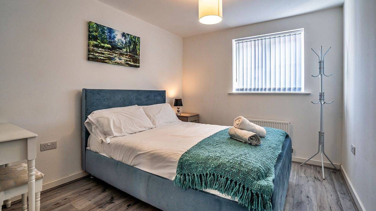 Entire holiday apartment, Holiday apartment for 3 people in Birmingham, Birmingham Area